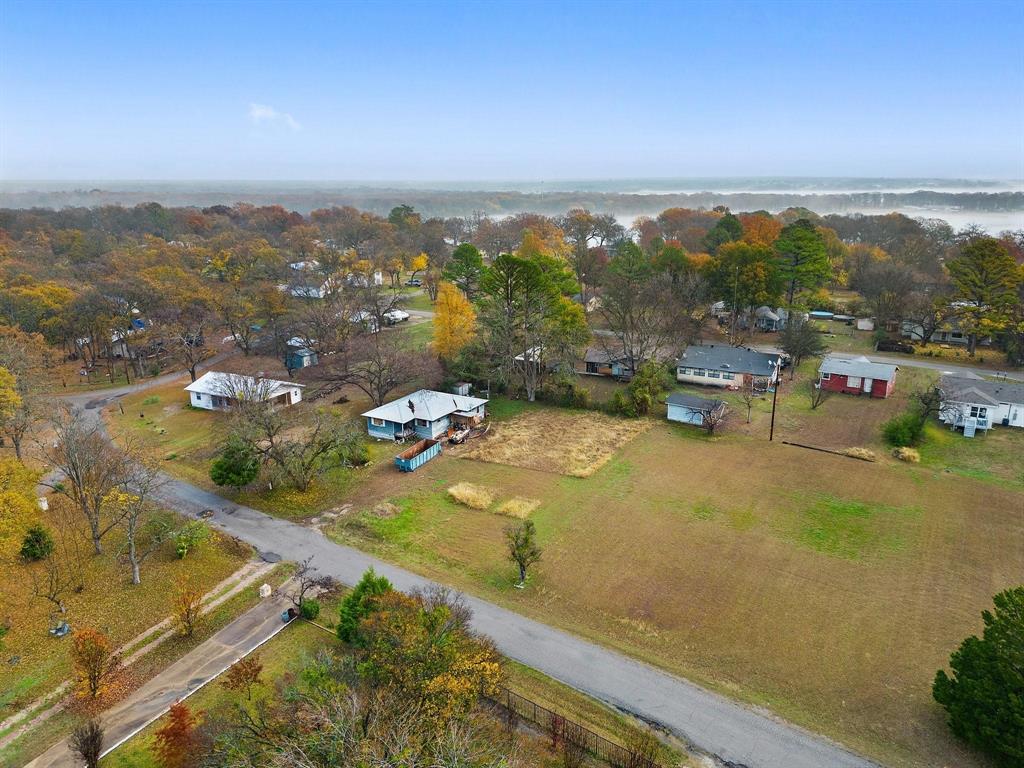 Whispering Oaks - Land
