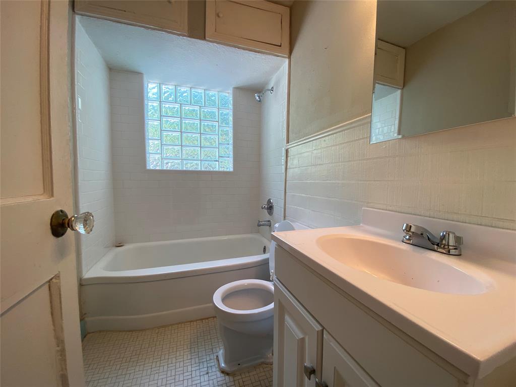 Carroll Park - Residential Lease
