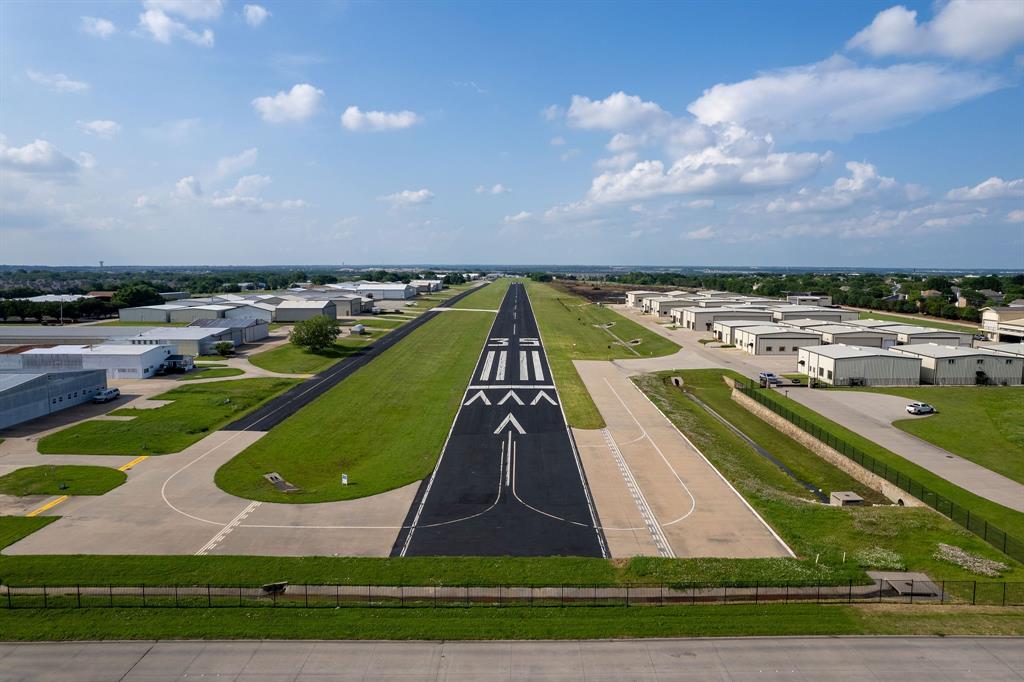 Aero Country East Add - Commercial Sale