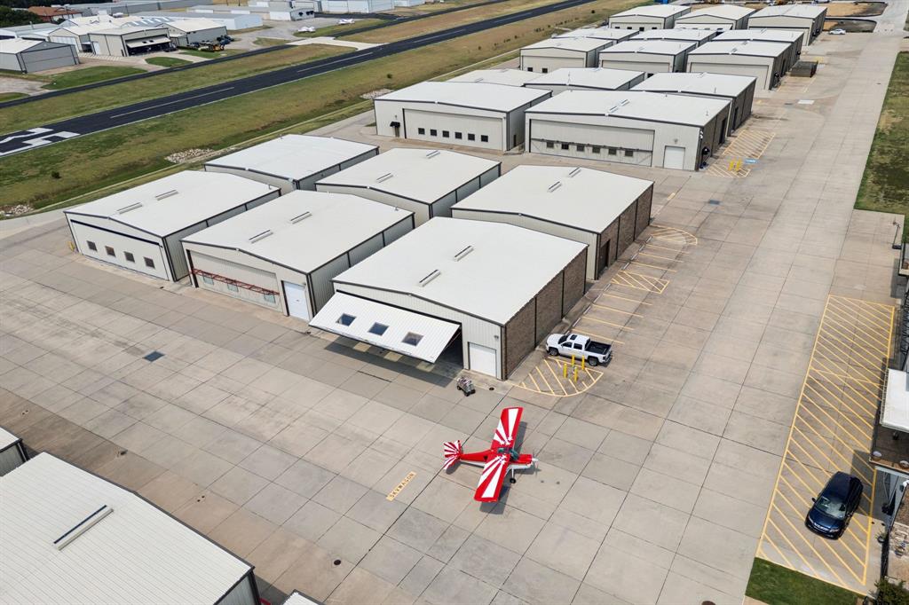 Aero Country East Add - Commercial Sale