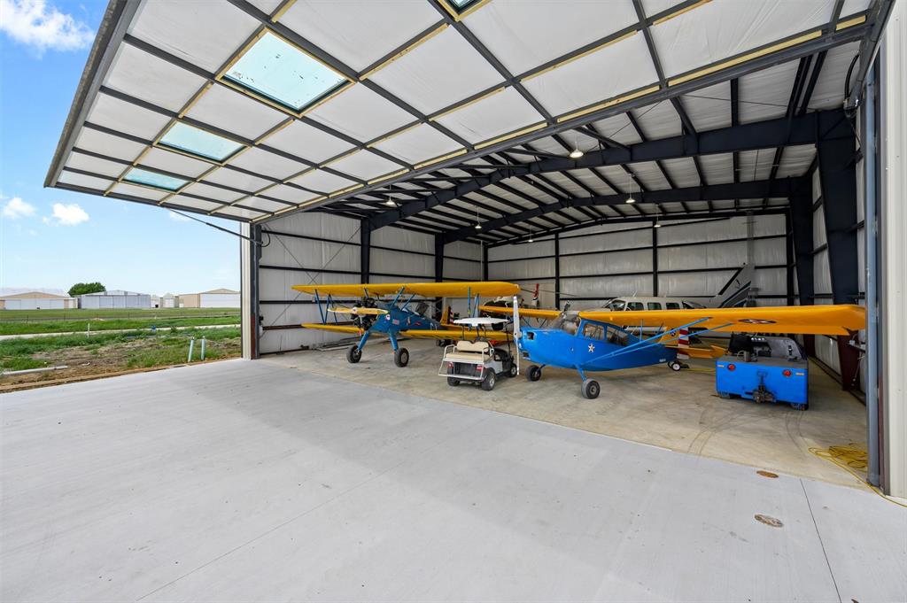 Aero Country East Add - Commercial Sale