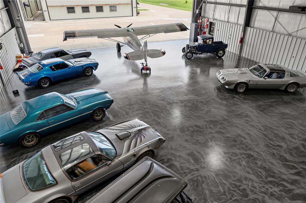 Aero Country East Add - Commercial Sale