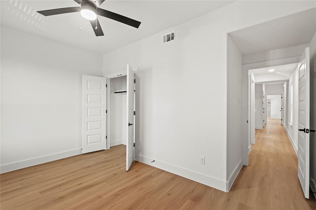 Lincoln Manor - Residential