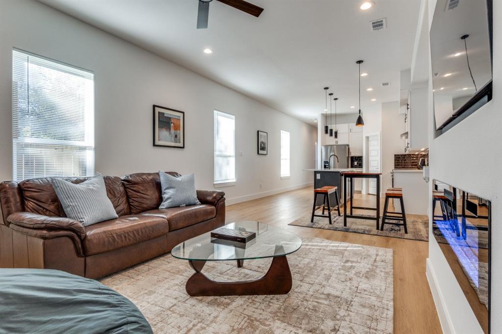 Lincoln Manor - Residential