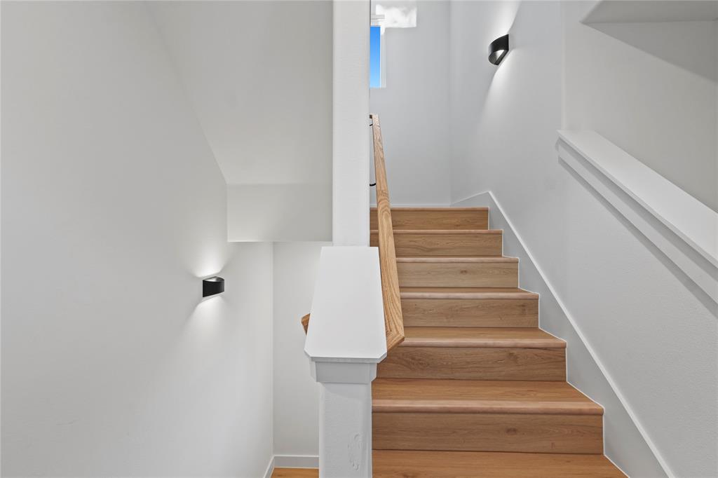 Lincoln Manor - Residential