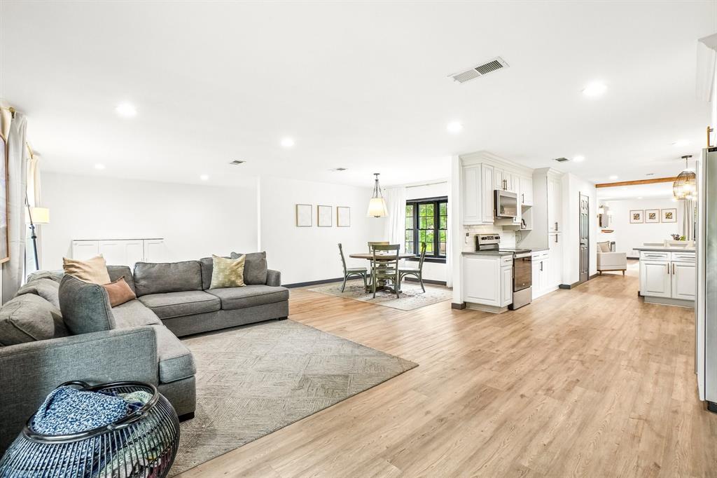 Timberknoll Estates - Residential