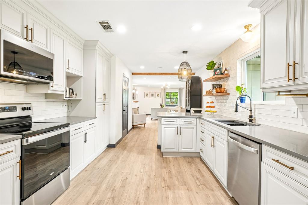 Timberknoll Estates - Residential