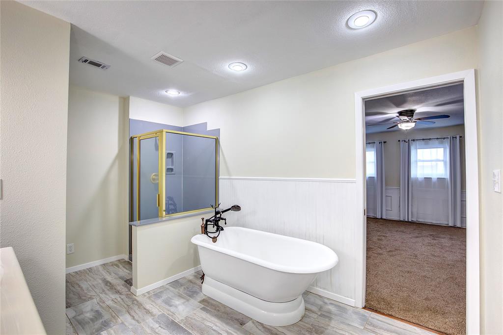 Shorewood Hills Add - Residential Lease