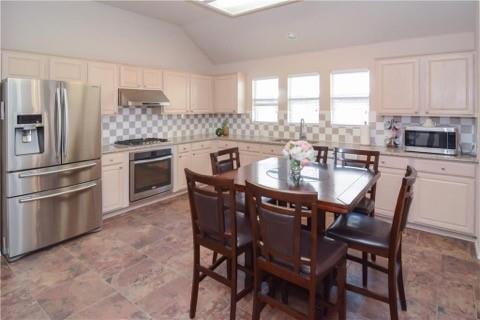 Lakes Of Preston Vineyards Ph 4 The - Residential Lease