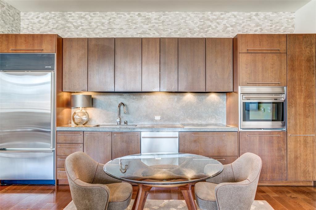 The House Condos - Residential