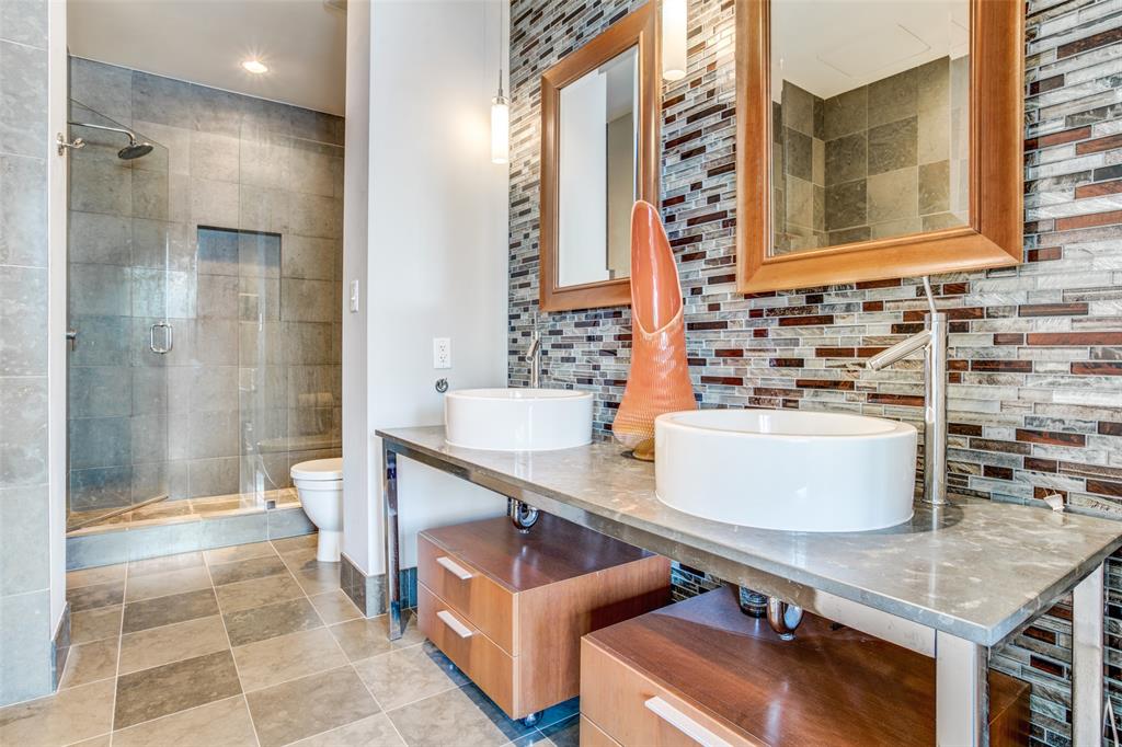The House Condos - Residential