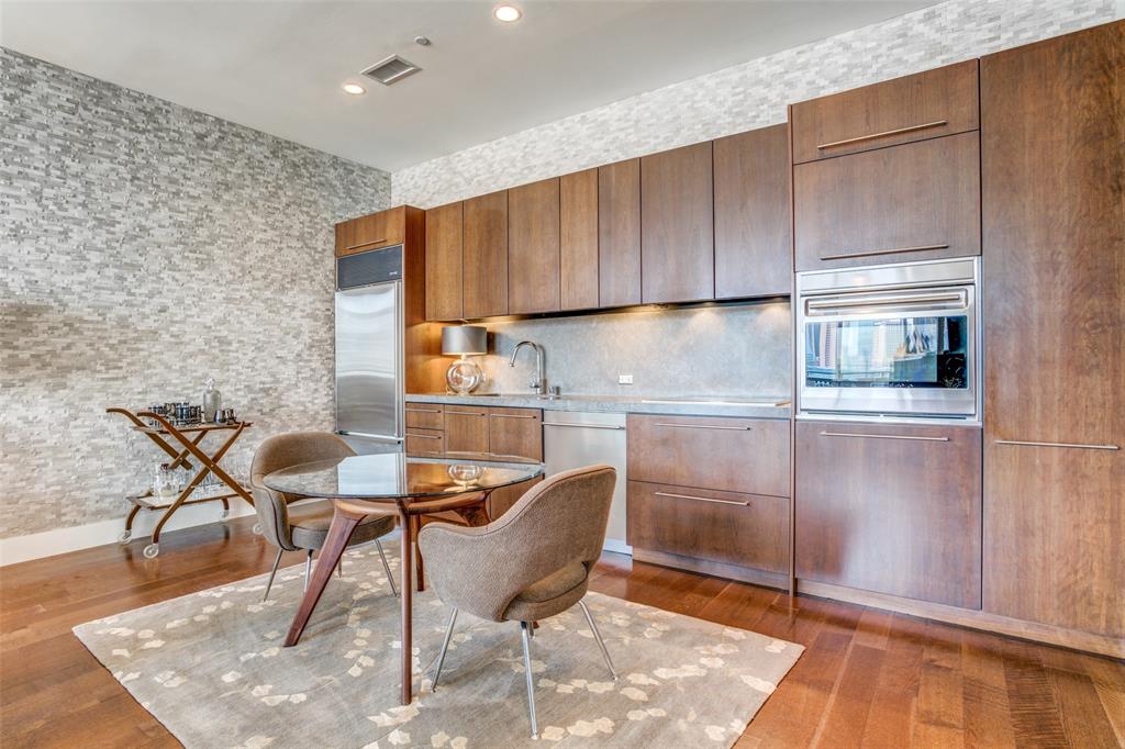 The House Condos - Residential