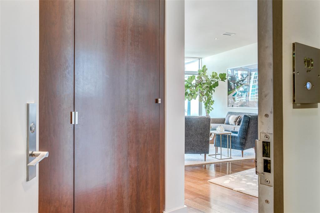 The House Condos - Residential