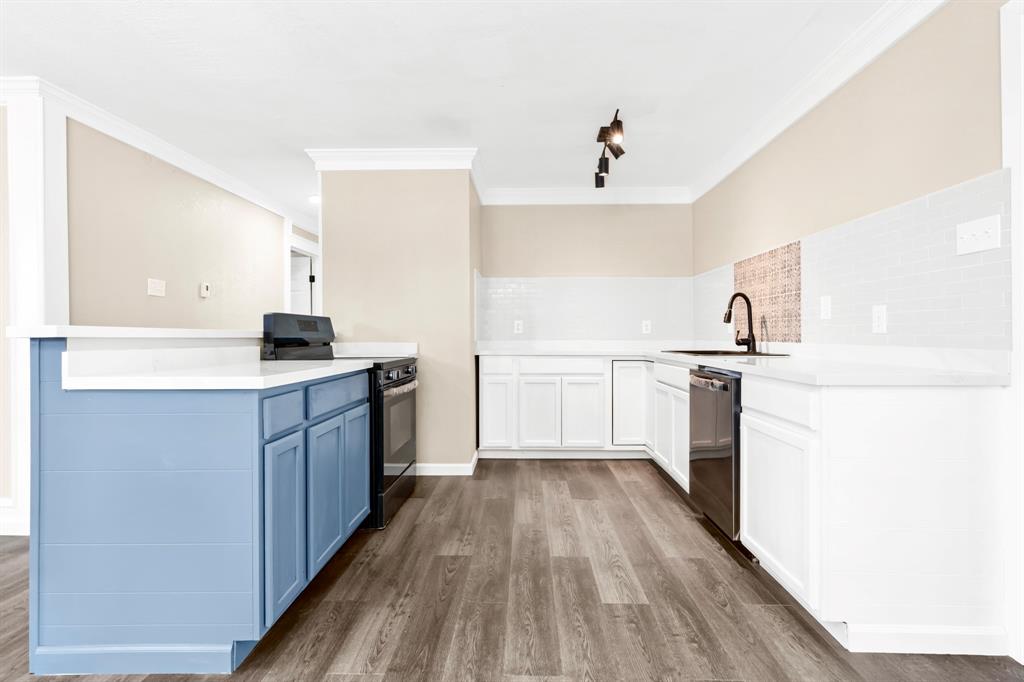 R P Lowe - Residential