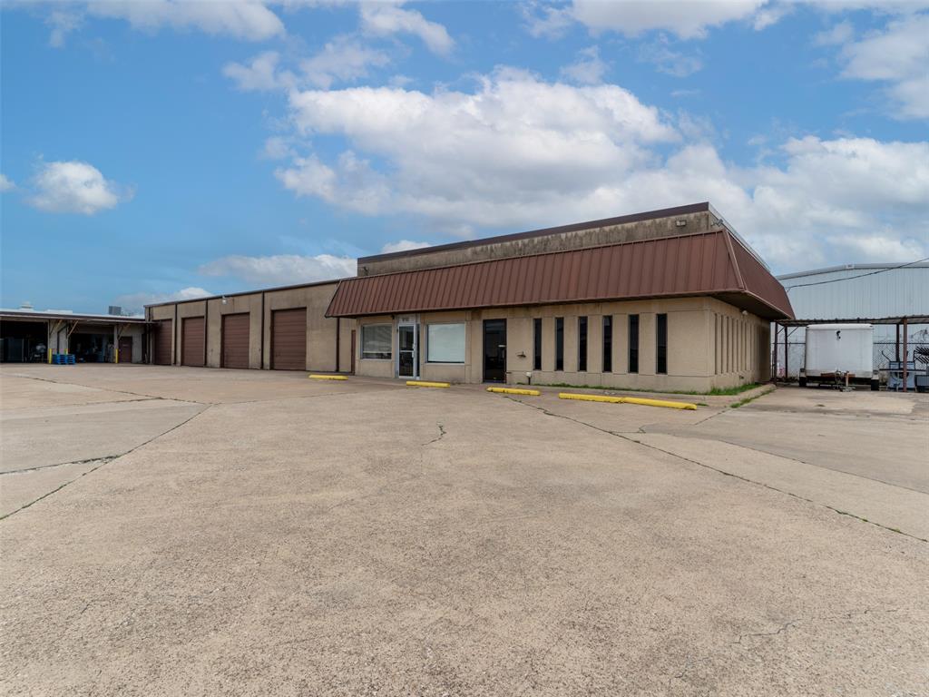 Dalworth Indust District - Commercial Sale