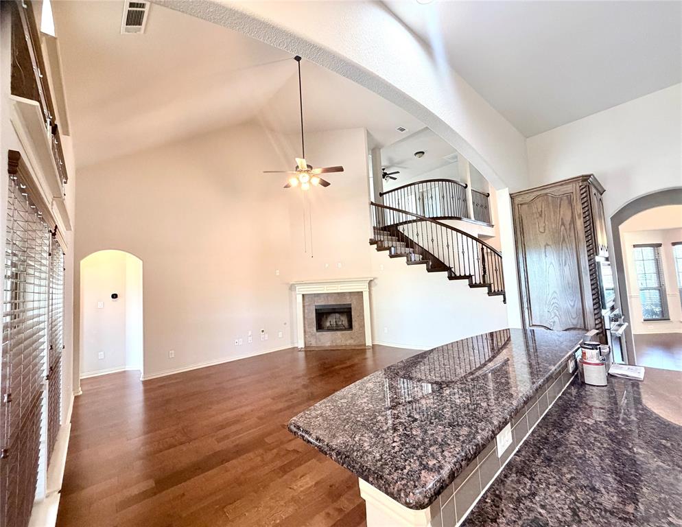 PRESIDIO WEST - Residential