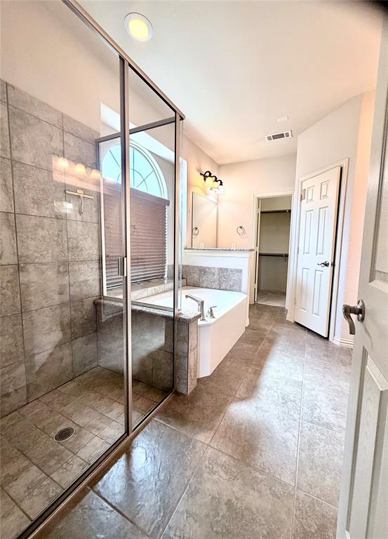 PRESIDIO WEST - Residential