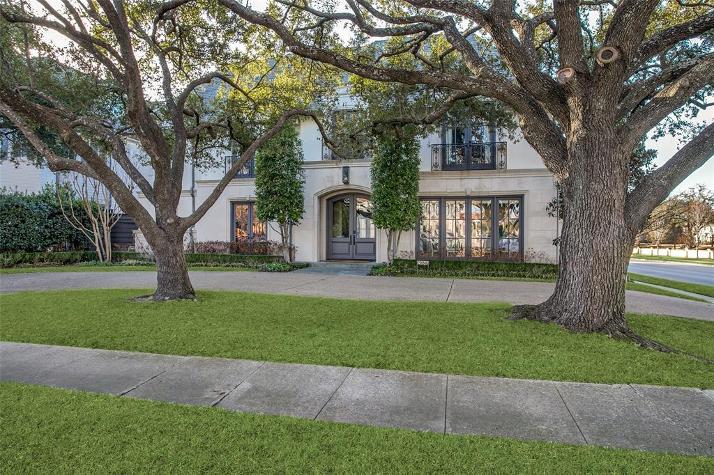 Windsor Place - Residential
