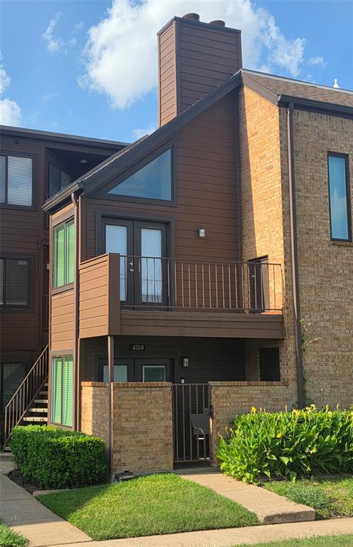 Oak Creek Condo - Residential