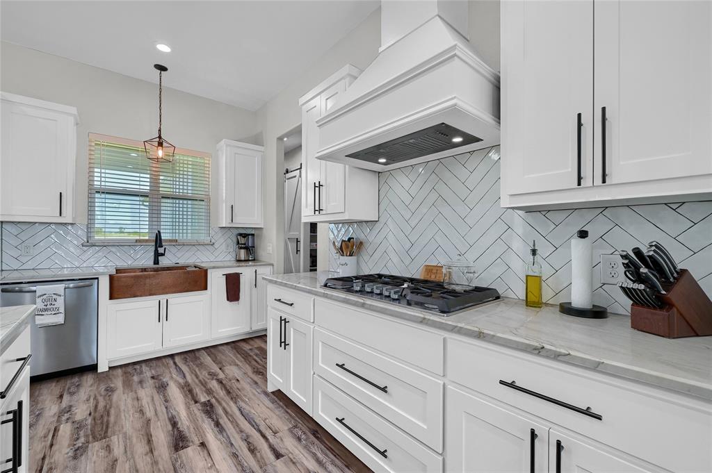 SUNRISE ACRES - Residential