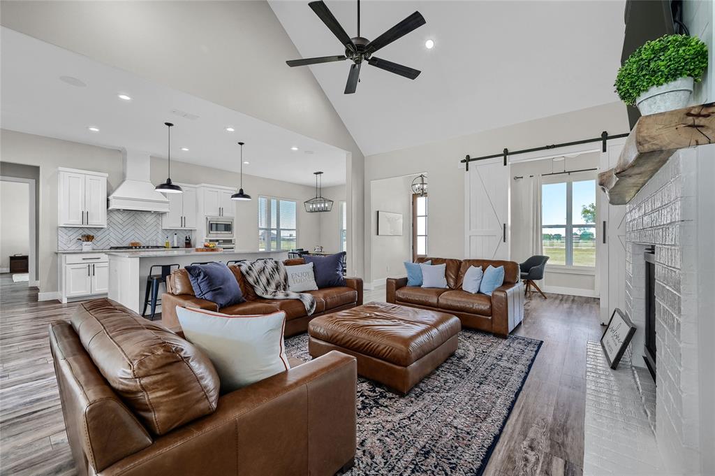 SUNRISE ACRES - Residential