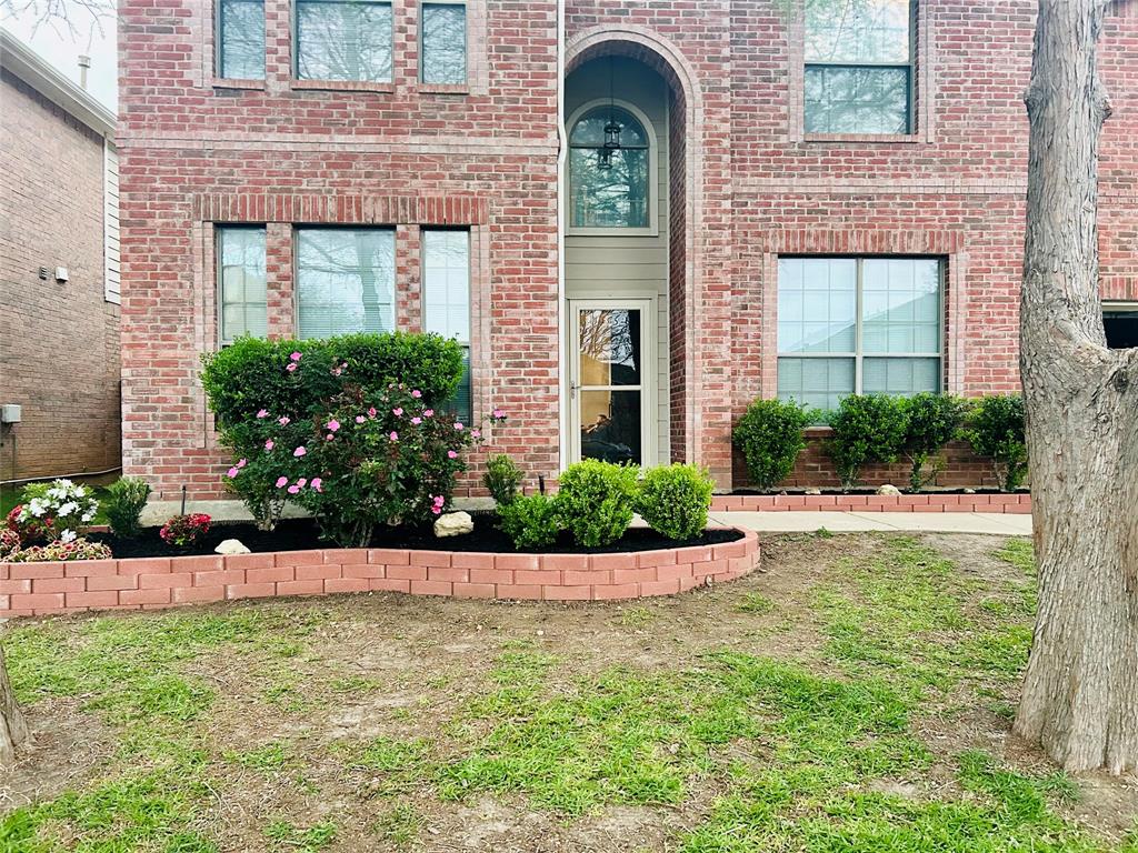 Spacious 5-bedroom, 3.5-bath home offering an incredible opportunity for buyers looking to add their personal touch! Featuring over-sized living spaces with 2 living areas, 2 dining areas, and a beautifully remodeled kitchen, this home has a fantastic layout for both everyday living and entertaining. The large primary suite offers plenty of space to unwind, while the additional bedrooms provide flexibility for guests, office space, or multi-generational living.

Home does need some repairs and updates and is being sold as-is. Great potential for investors or buyers looking for a larger home at an attractive price point. Convenient location with easy access to shopping, dining, and major highways. Bring your vision and make this one shine again!  Pictures coming soon.