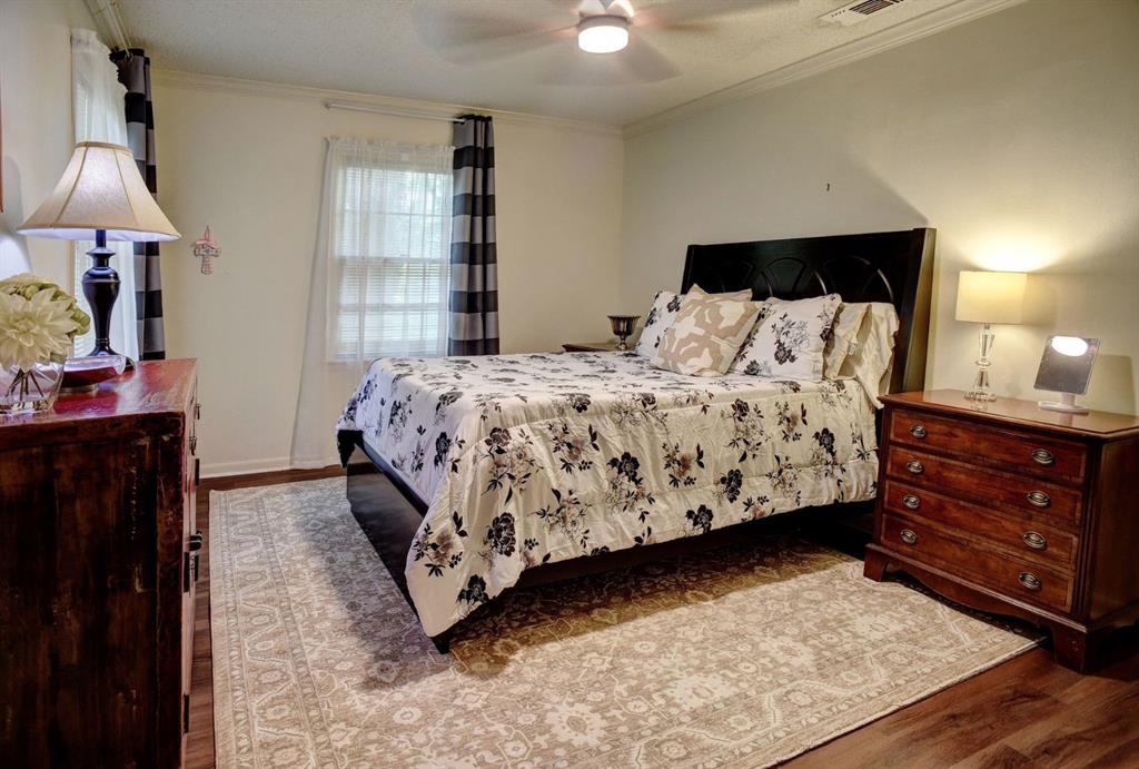 Logsdon Roy & E C - Residential