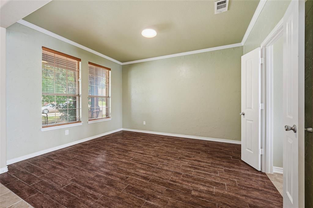 Lee Rays Place - Residential