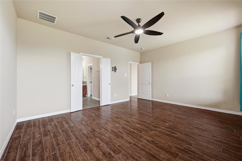Lee Rays Place - Residential