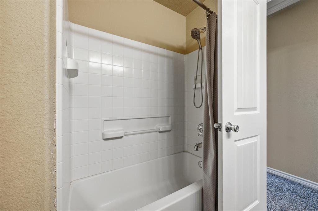 Lee Rays Place - Residential