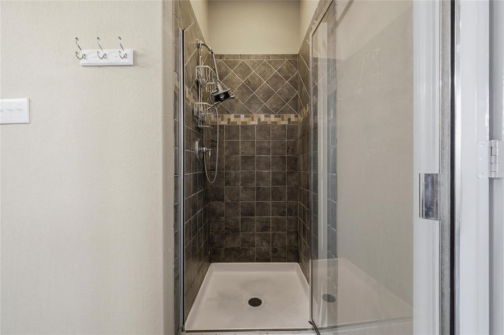 Lee Rays Place - Residential