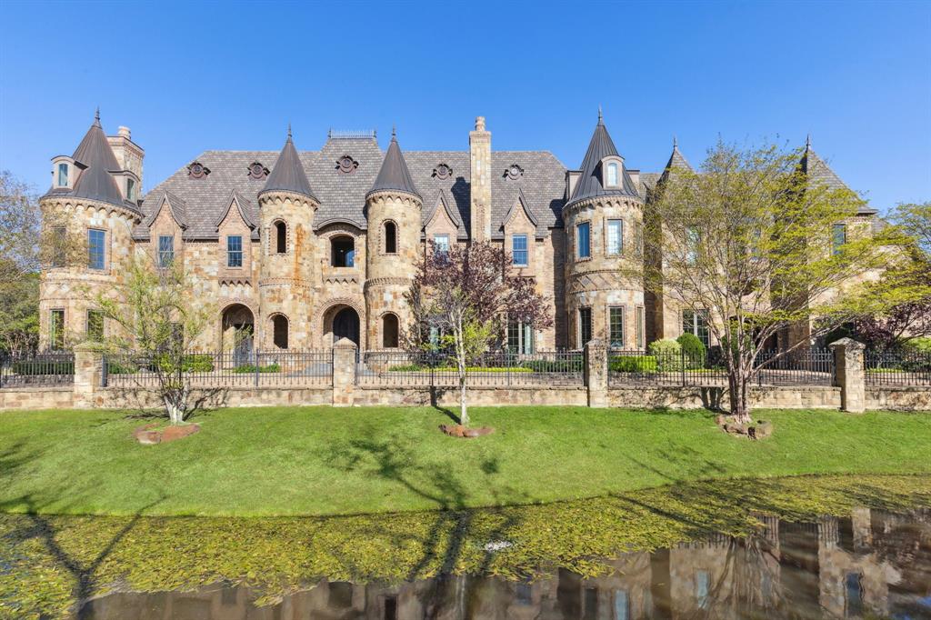 La Mirada - Residential