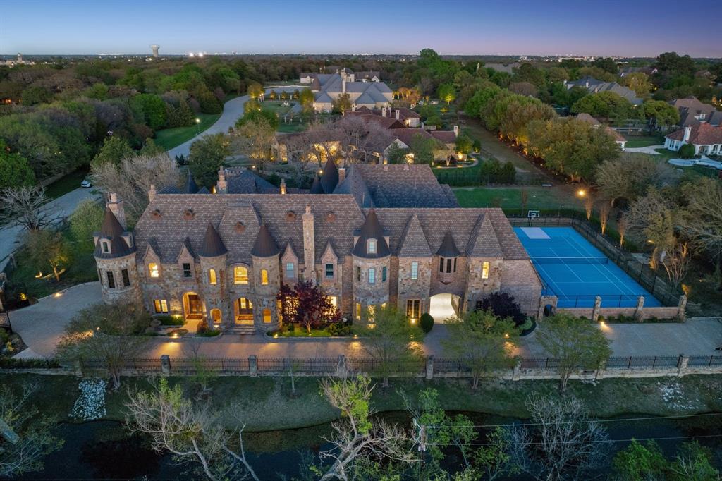 La Mirada - Residential