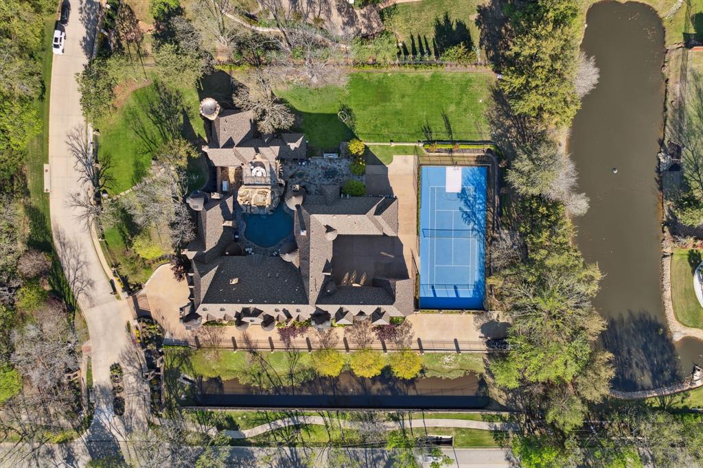 La Mirada - Residential
