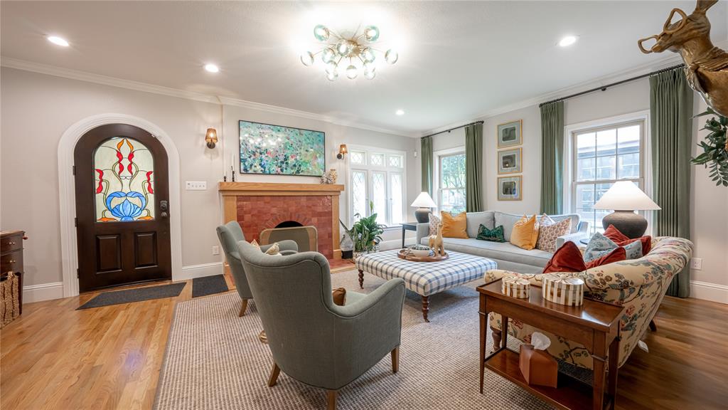 Country Club Estates - Residential