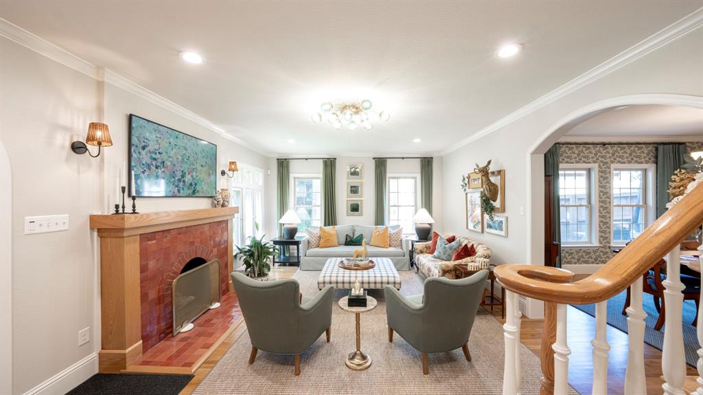 Country Club Estates - Residential