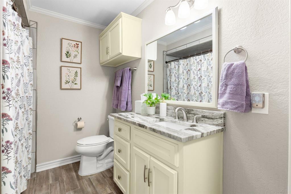WINNIE MARTIN - Residential