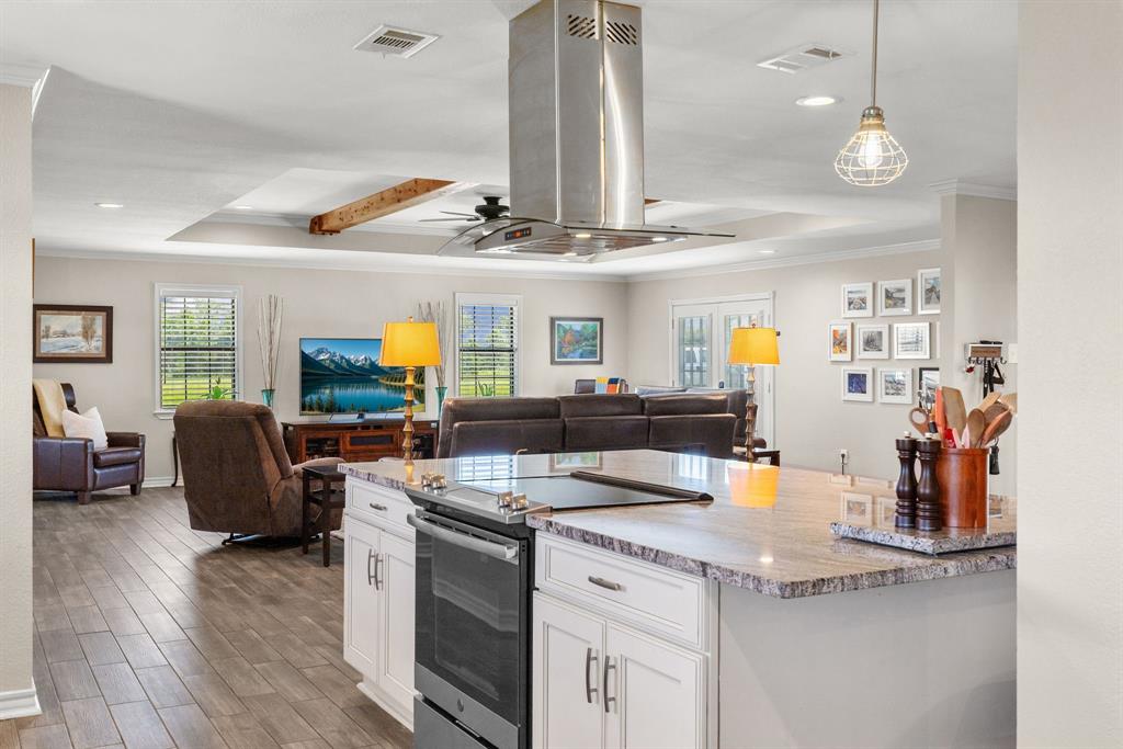 WINNIE MARTIN - Residential