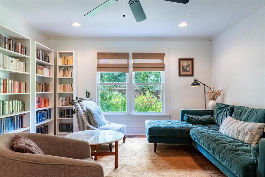 Lewis T E Place Add - Residential