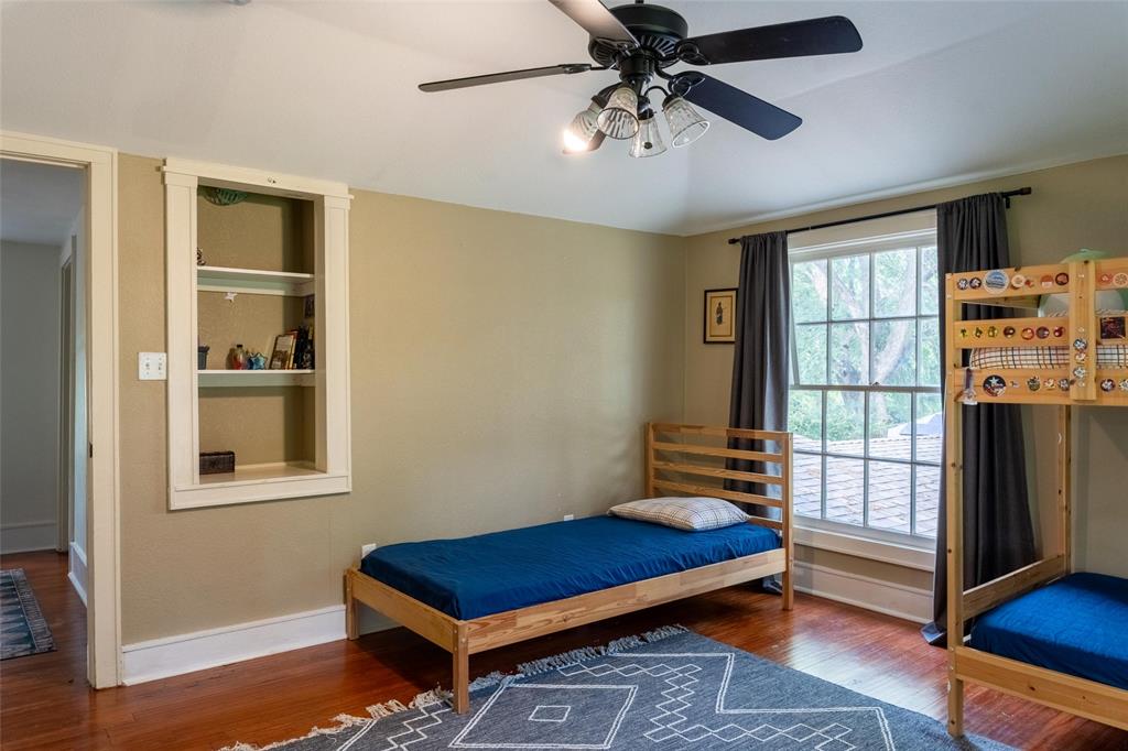 Lewis T E Place Add - Residential