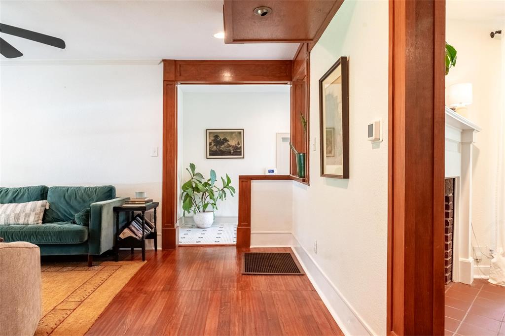 Lewis T E Place Add - Residential