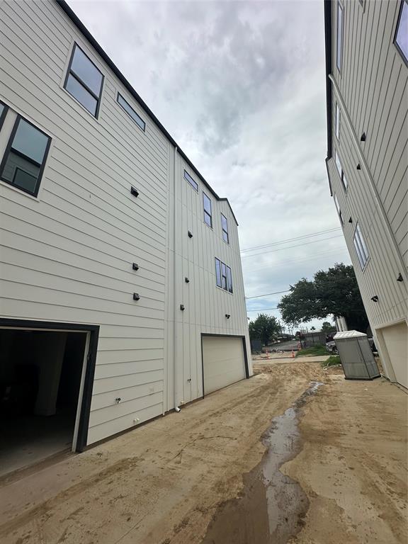 MAPLEWOOD NO 1 - Residential Income