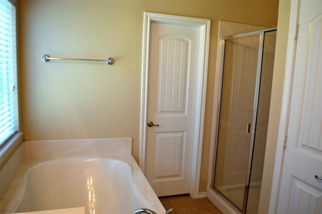 Rolling Meadows Fort Worth - Residential Lease