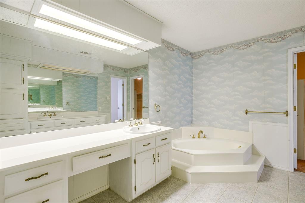 W WEATHERHEAD - Residential