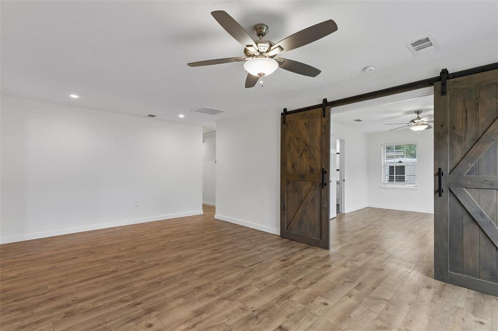 Cloverdale 02 - Residential