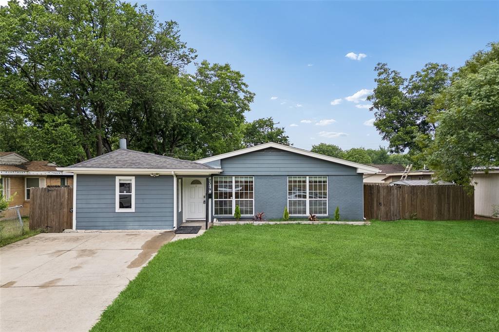 Cloverdale 02 - Residential