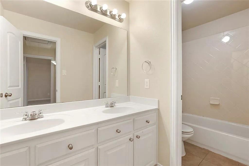 Castle Hills - Residential Lease