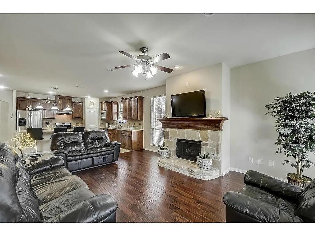 Castle Hills - Residential Lease