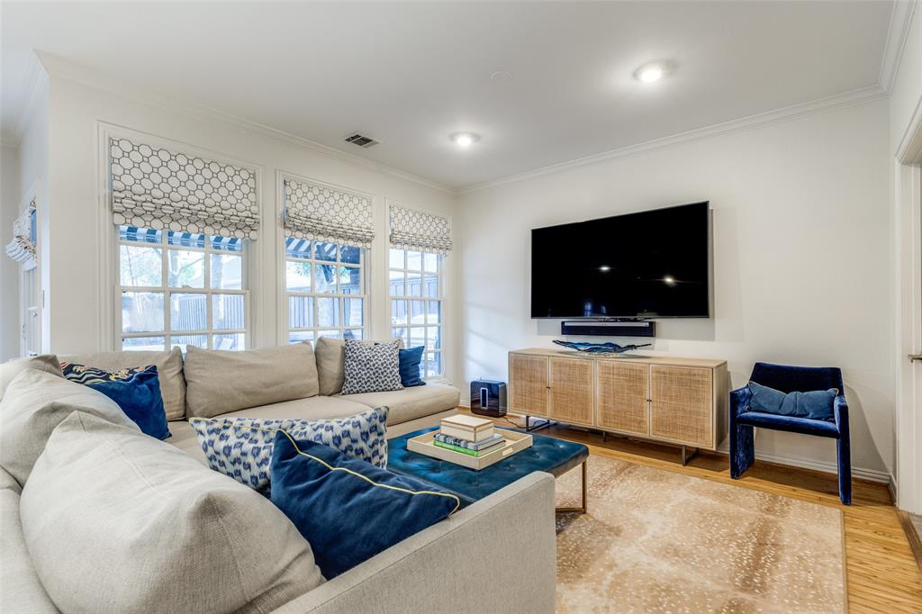 Summit Lawn - Residential