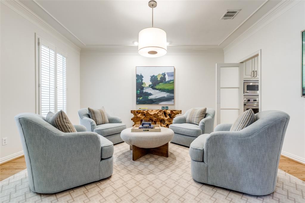 Summit Lawn - Residential